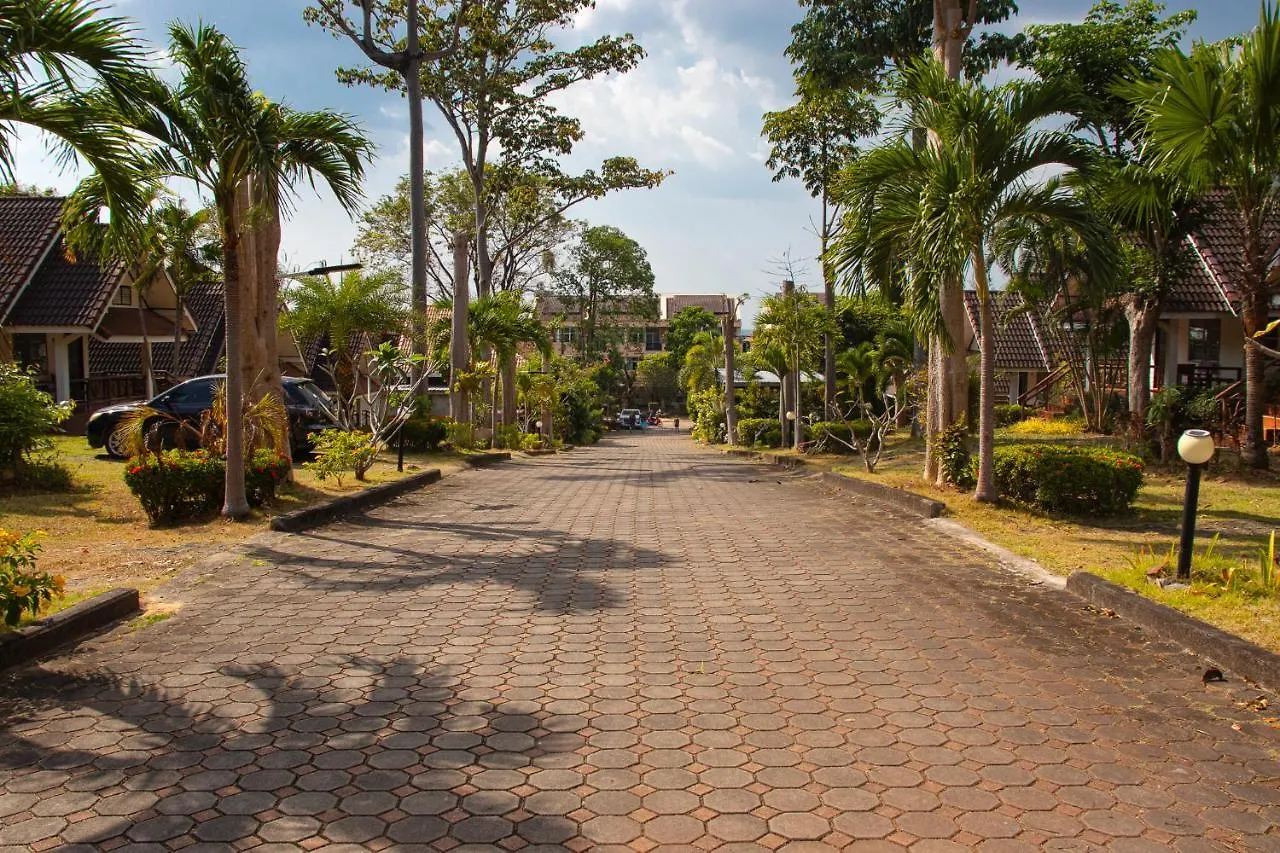 Lanta Village Resort Koh Lanta 4*,